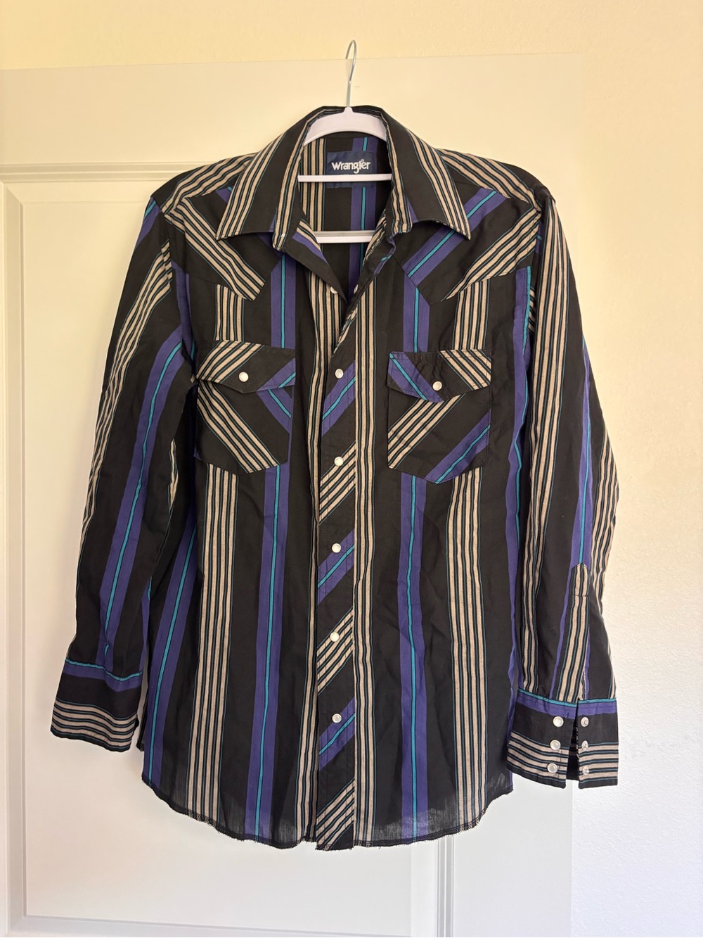 Wrangler Black Striped Button-Down Shirt with Blue and Cream Accents